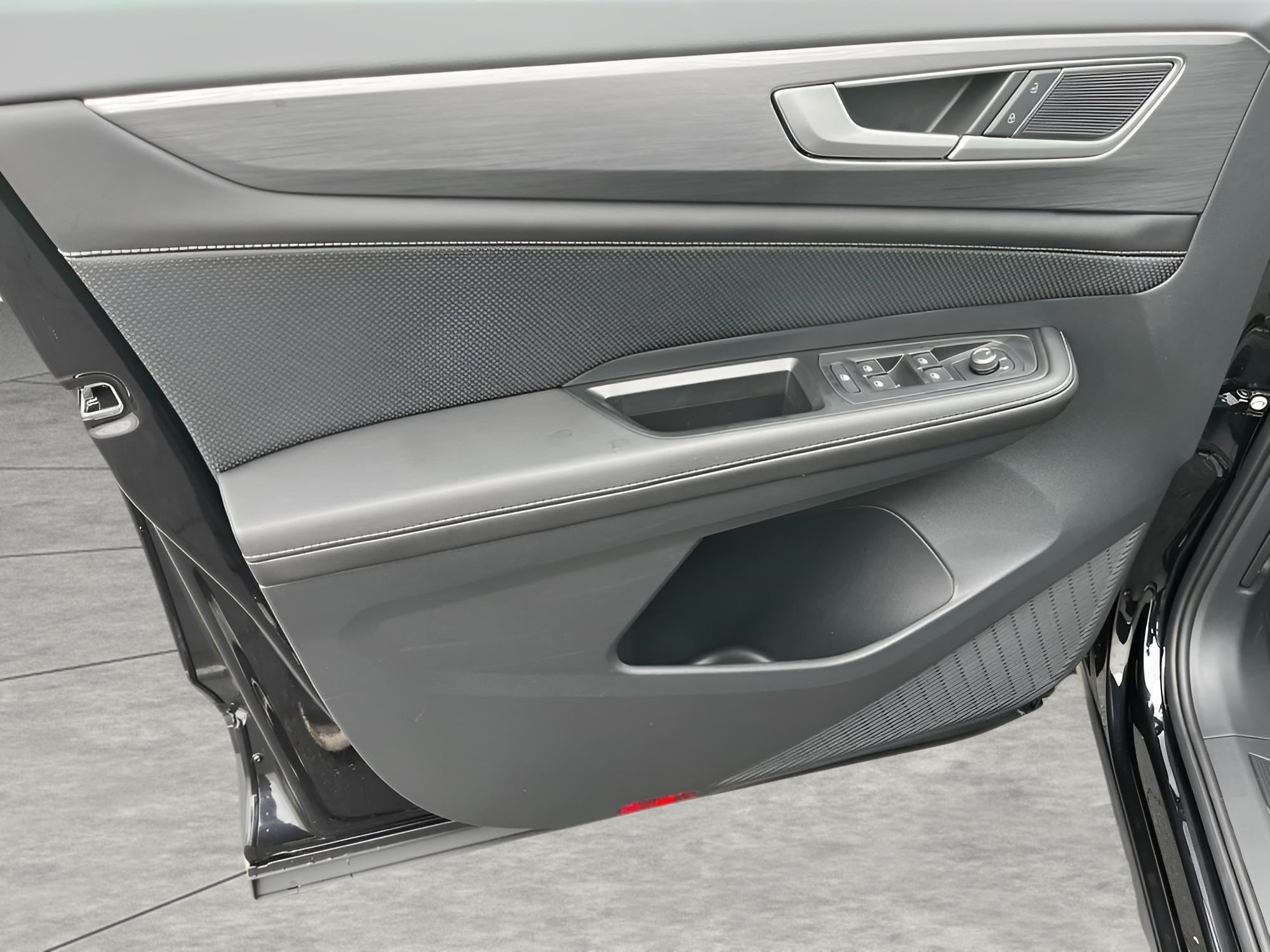 2026 Volkswagen Atlas Cross Sport 2.0T SE 4MOTION