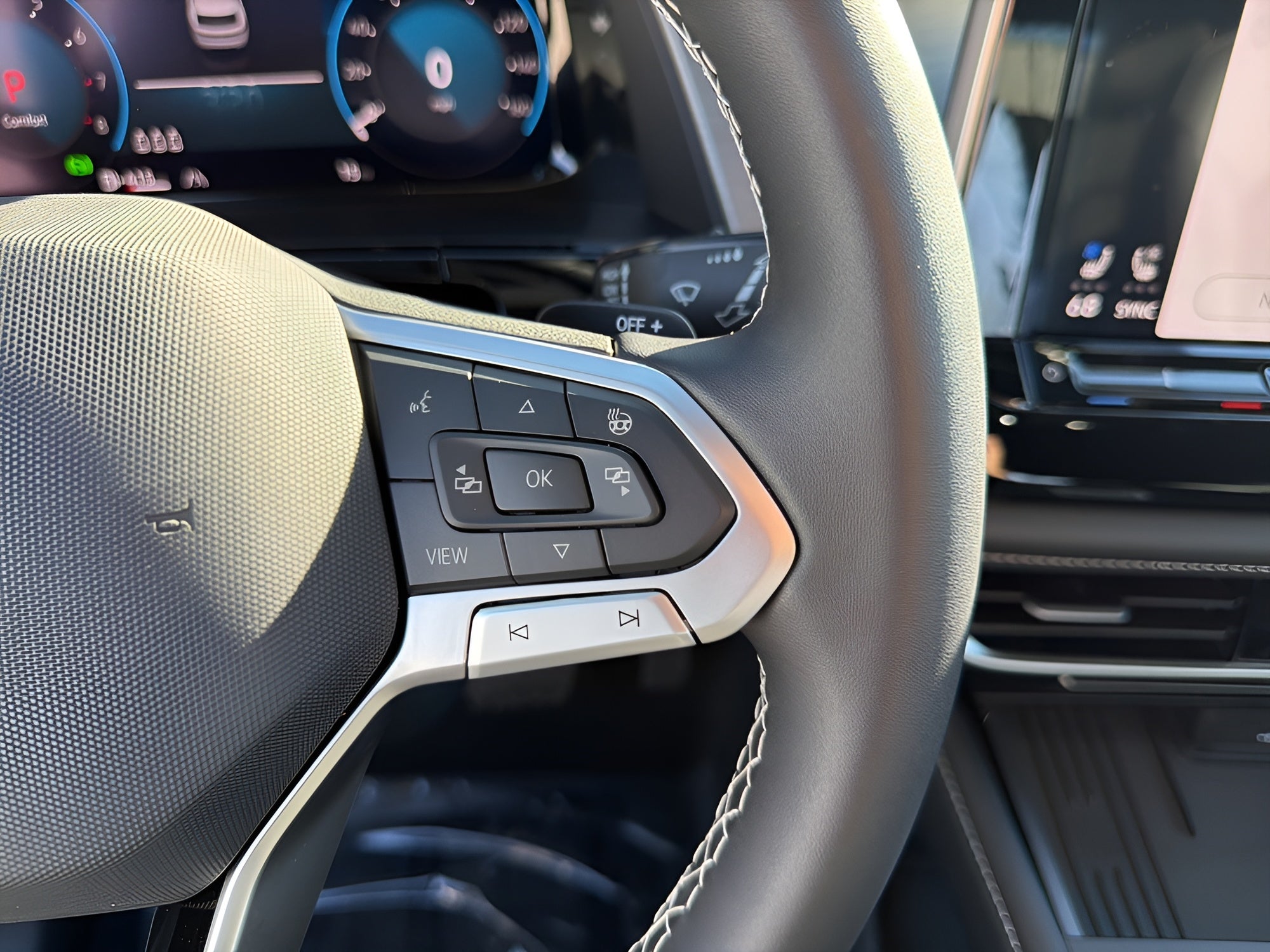 2026 Volkswagen Atlas Cross Sport 2.0T SE 4MOTION