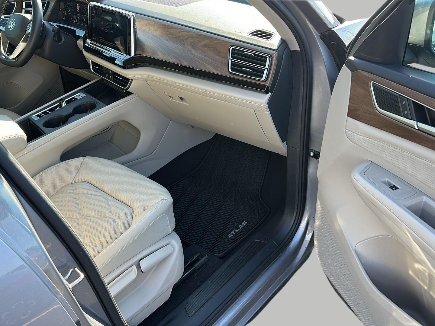 2024 Volkswagen Atlas 2.0T SE 4MOTION