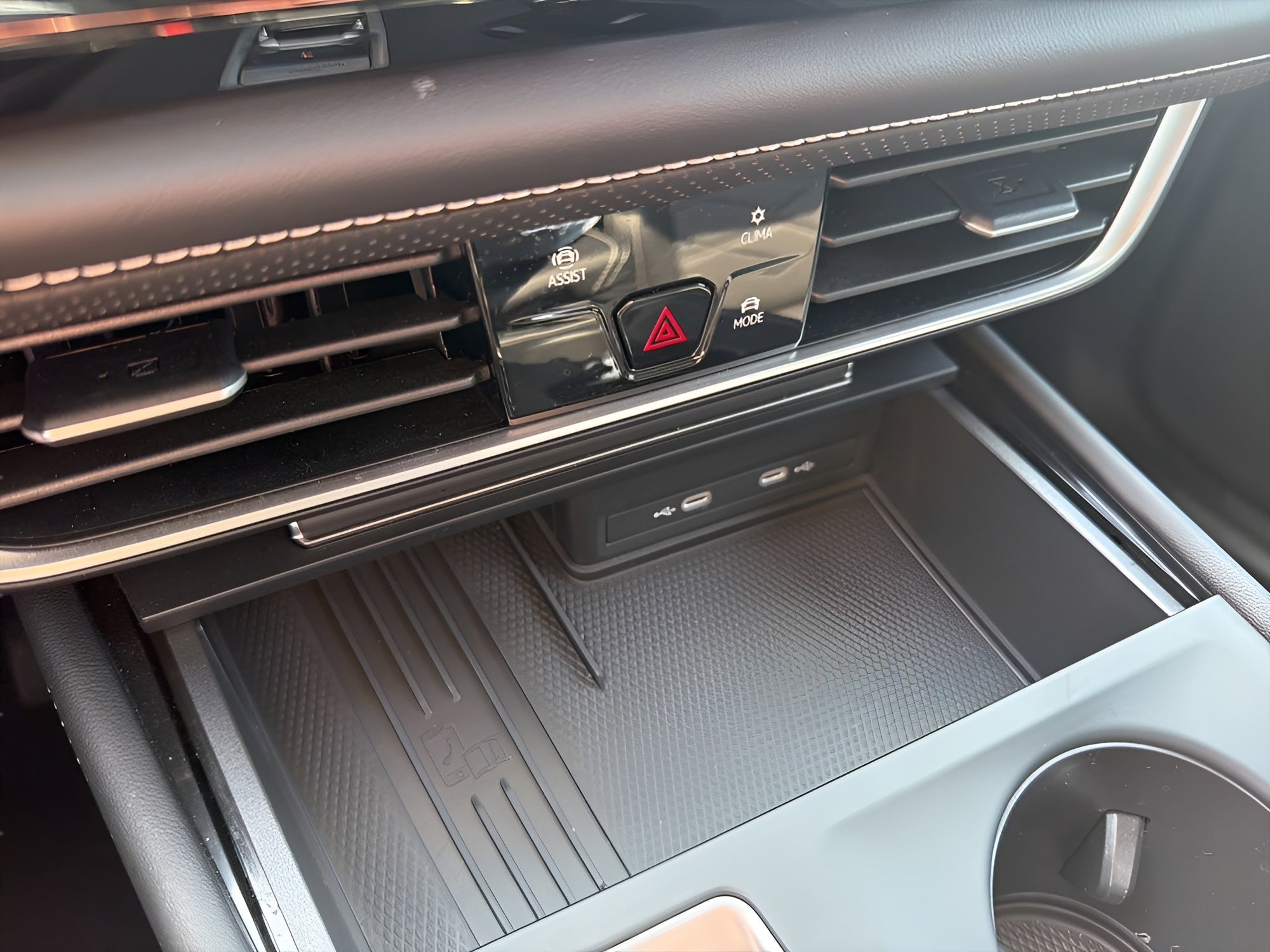 2025 Volkswagen Atlas 2.0T SE 4MOTION