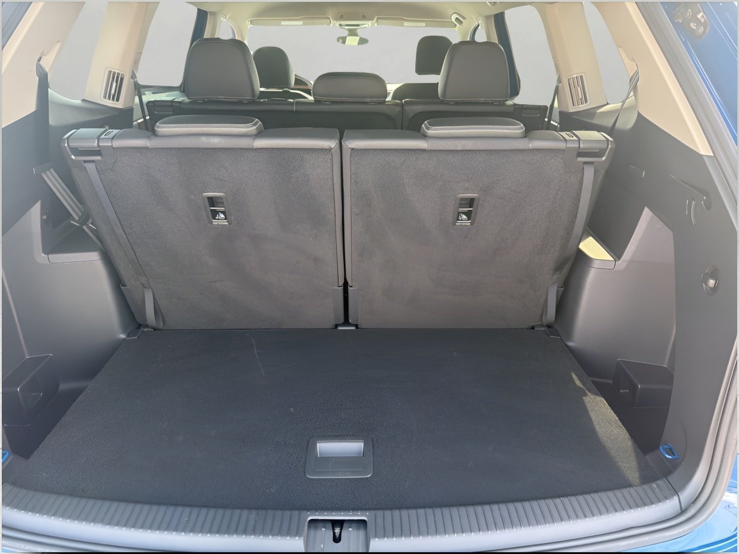 2025 Volkswagen Atlas 2.0T SE 4MOTION