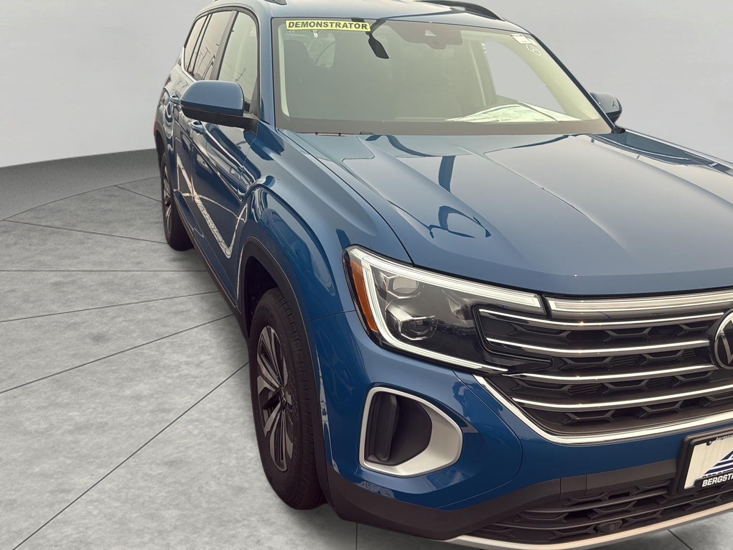2025 Volkswagen Atlas 2.0T SE 4MOTION
