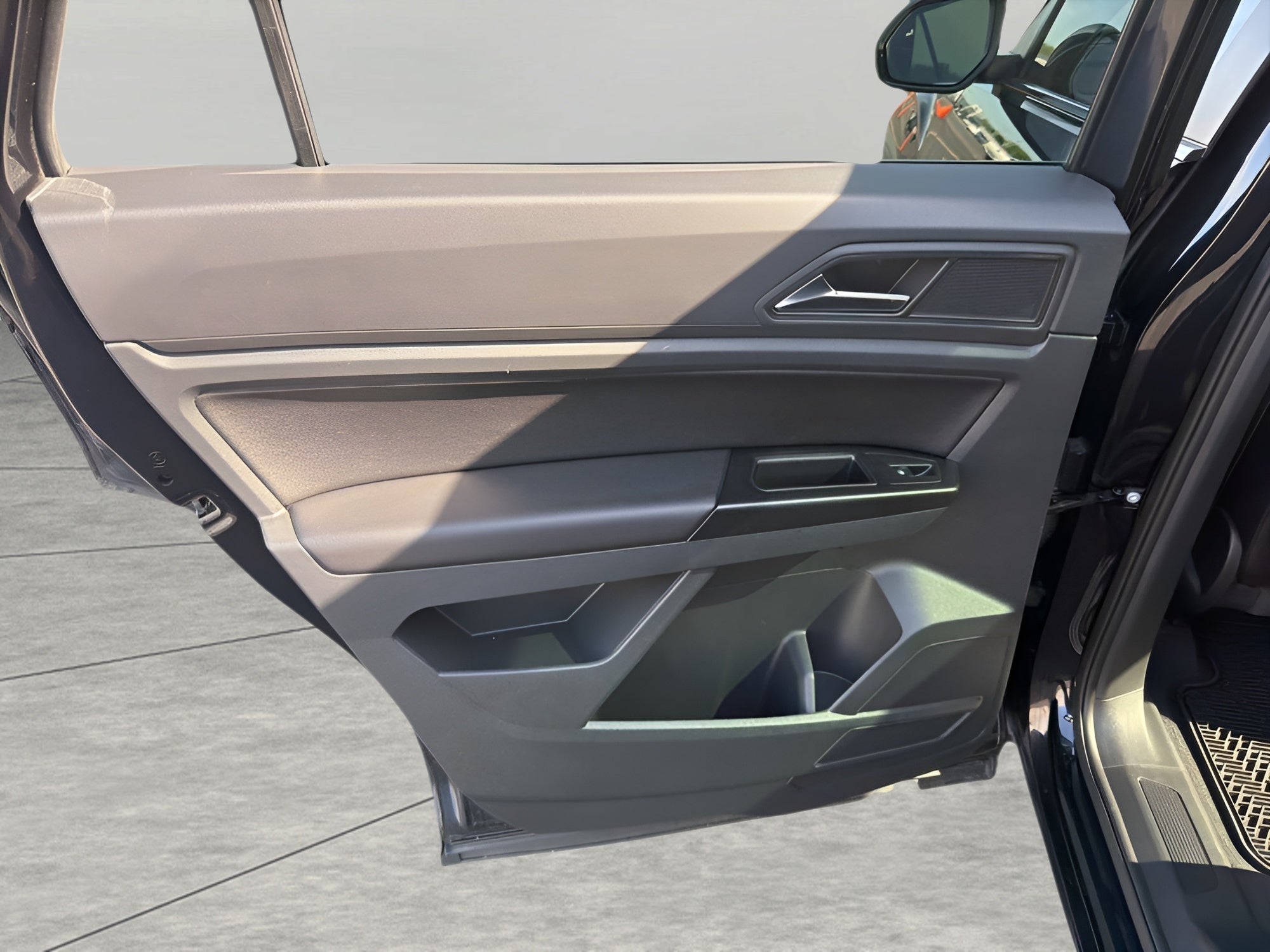 2020 Volkswagen Atlas Cross Sport 3.6L V6 SEL R-Line 4MOTION