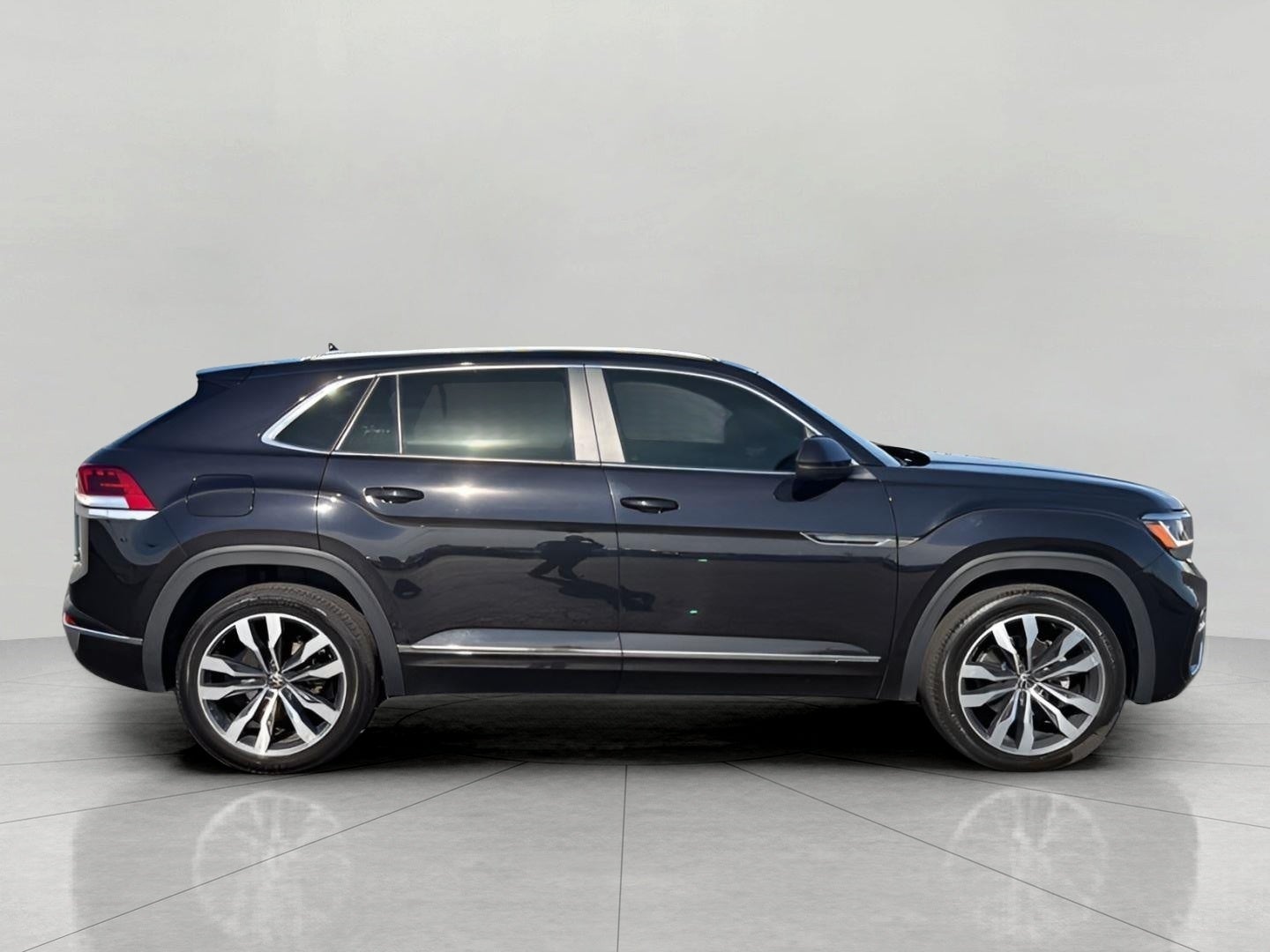 2020 Volkswagen Atlas Cross Sport 3.6L V6 SEL R-Line 4MOTION
