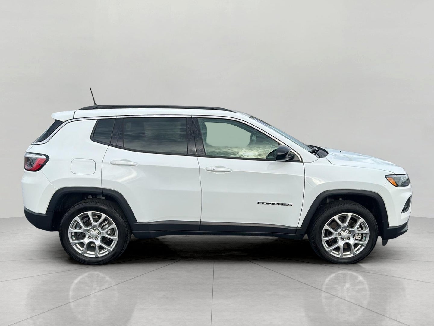 2024 Jeep Compass Latitude Lux 4x4