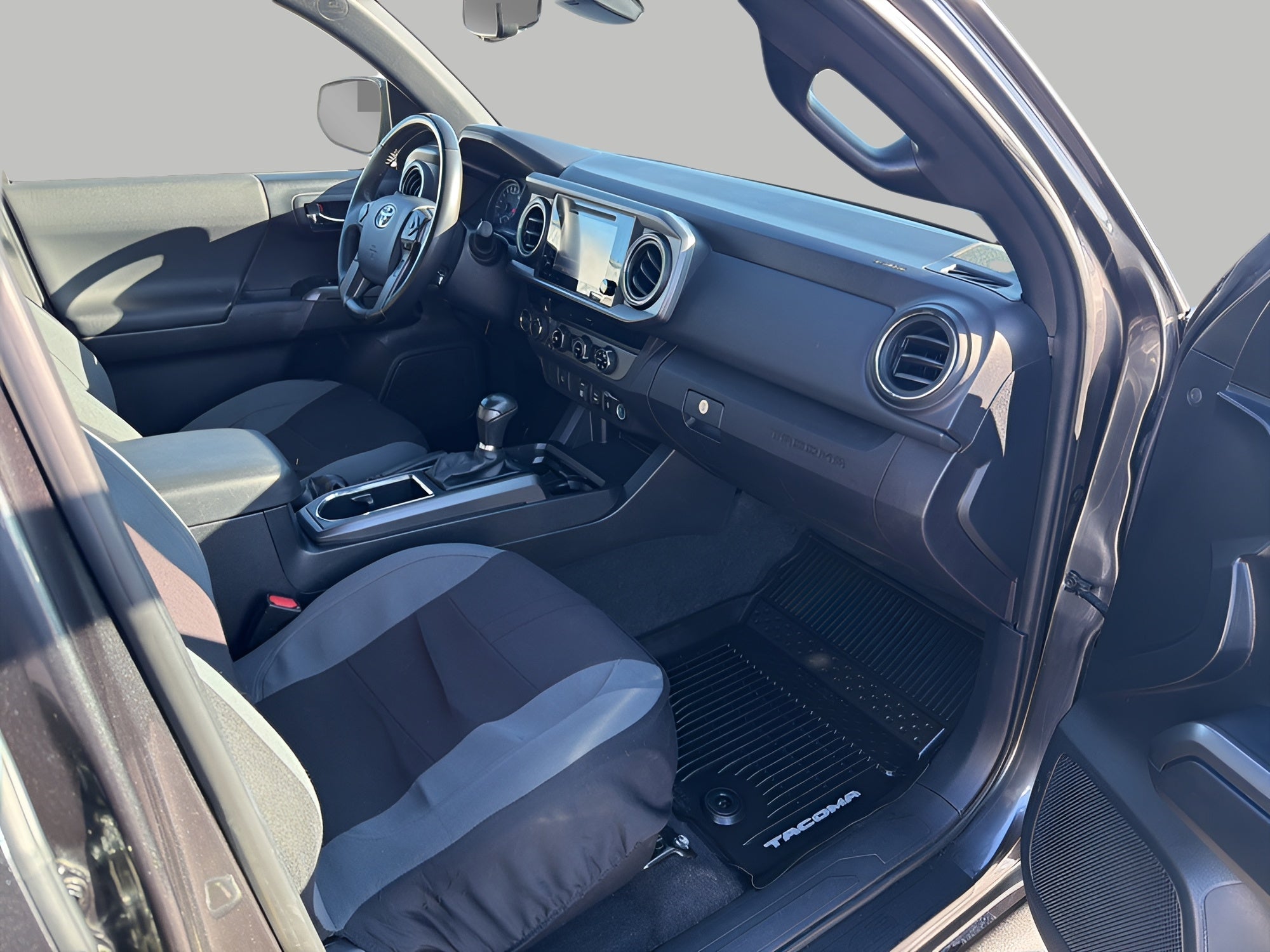 2018 Toyota TACOMA CREW CAB PICKUP - SHORT BED