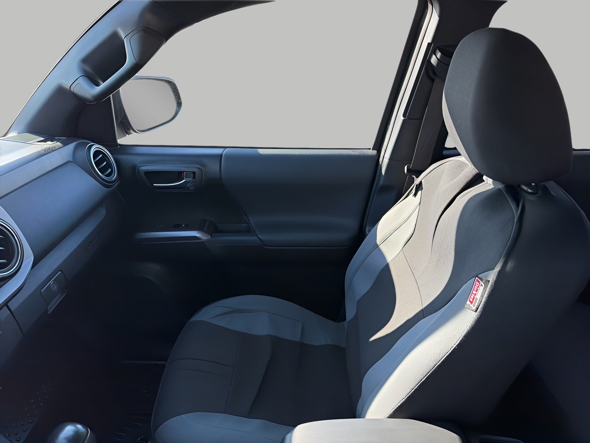 2018 Toyota TACOMA CREW CAB PICKUP - SHORT BED