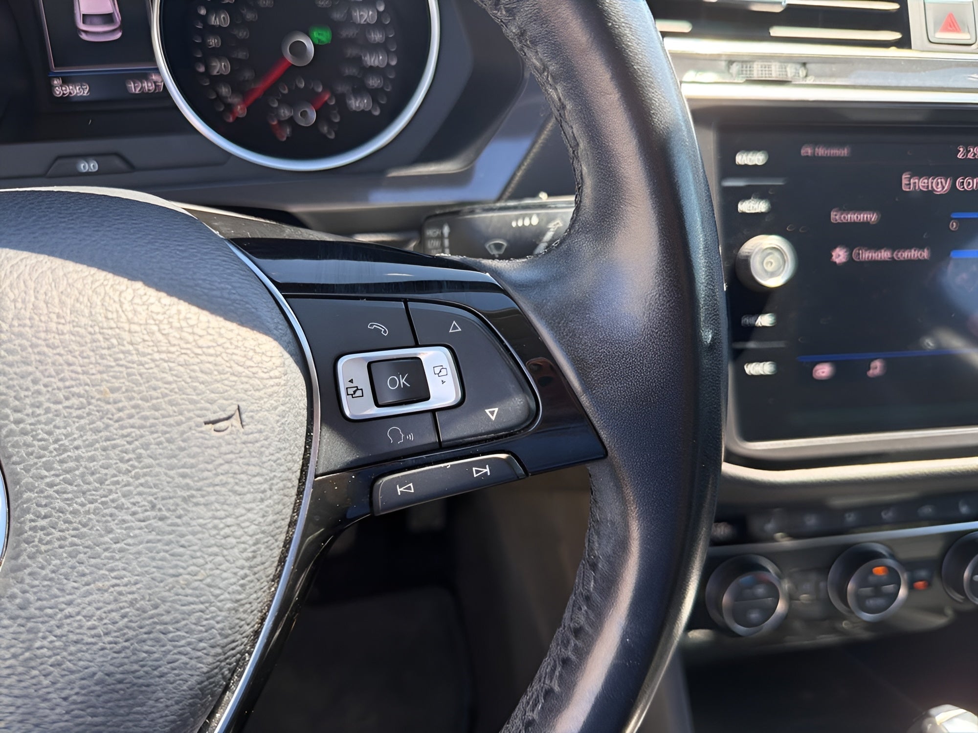 2018 Volkswagen Tiguan 2.0T SE 4MOTION