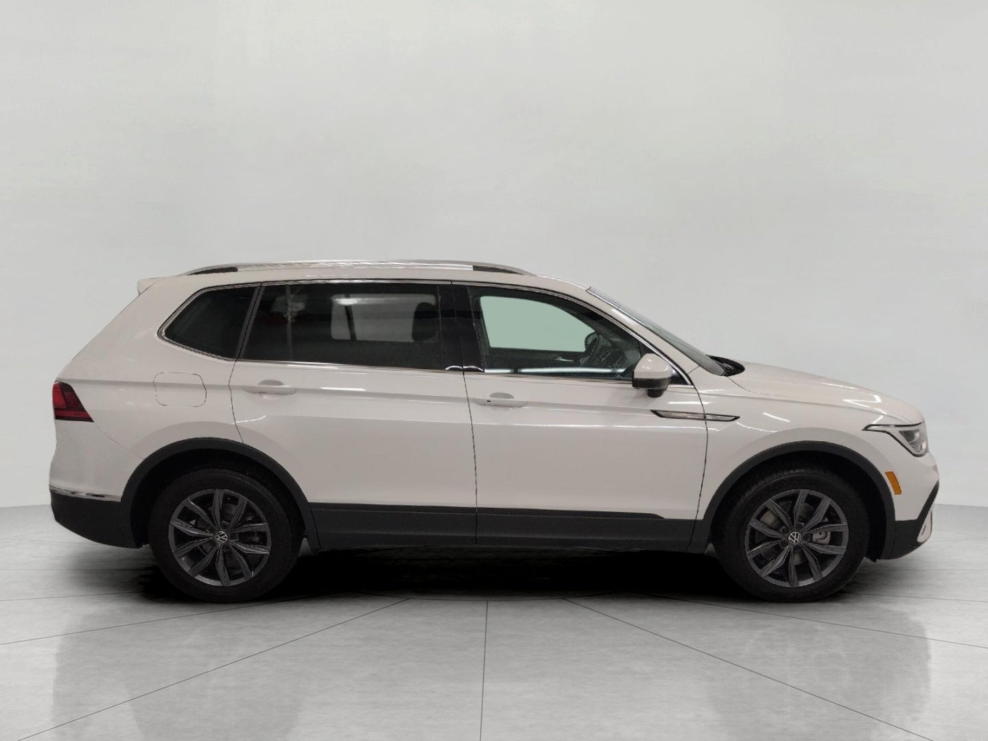 2023 Volkswagen Tiguan 2.0T SE 4MOTION