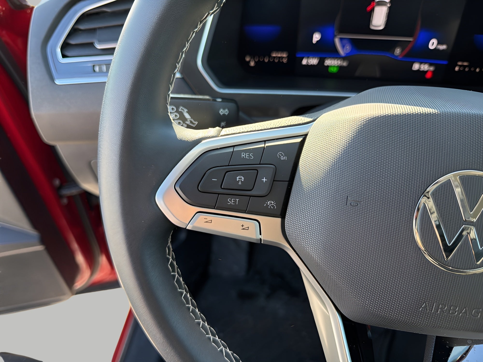 2023 Volkswagen Tiguan 2.0T SE 4MOTION