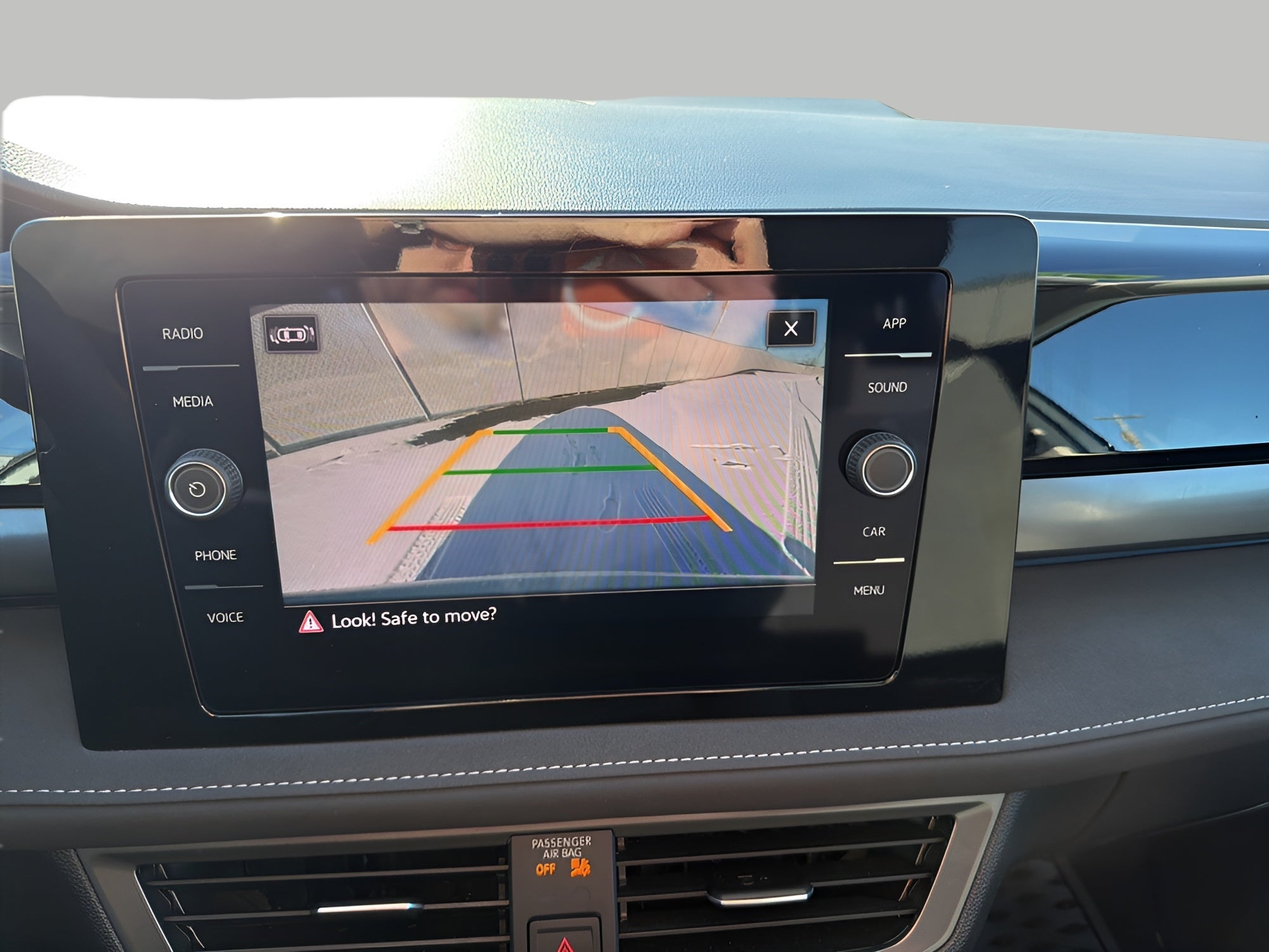 2025 Volkswagen Taos SE Black 4MOTION