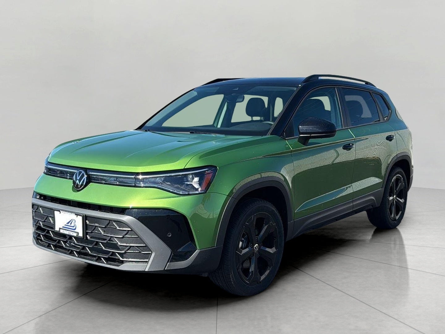 2026 Volkswagen Taos SE Black 4MOTION