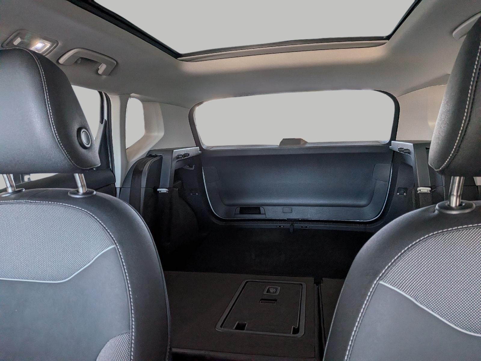 2026 Volkswagen Taos SE Black 4MOTION