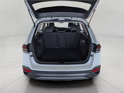 2026 Volkswagen Taos SE Black 4MOTION