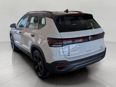 2026 Volkswagen Taos SE Black 4MOTION