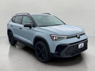 2026 Volkswagen Taos SE Black 4MOTION