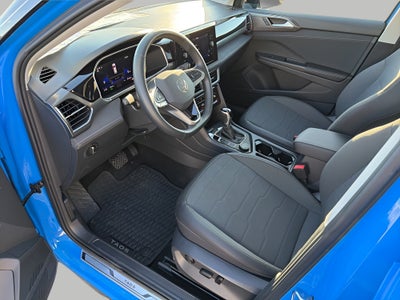 2025 Volkswagen Taos SE Black 4MOTION