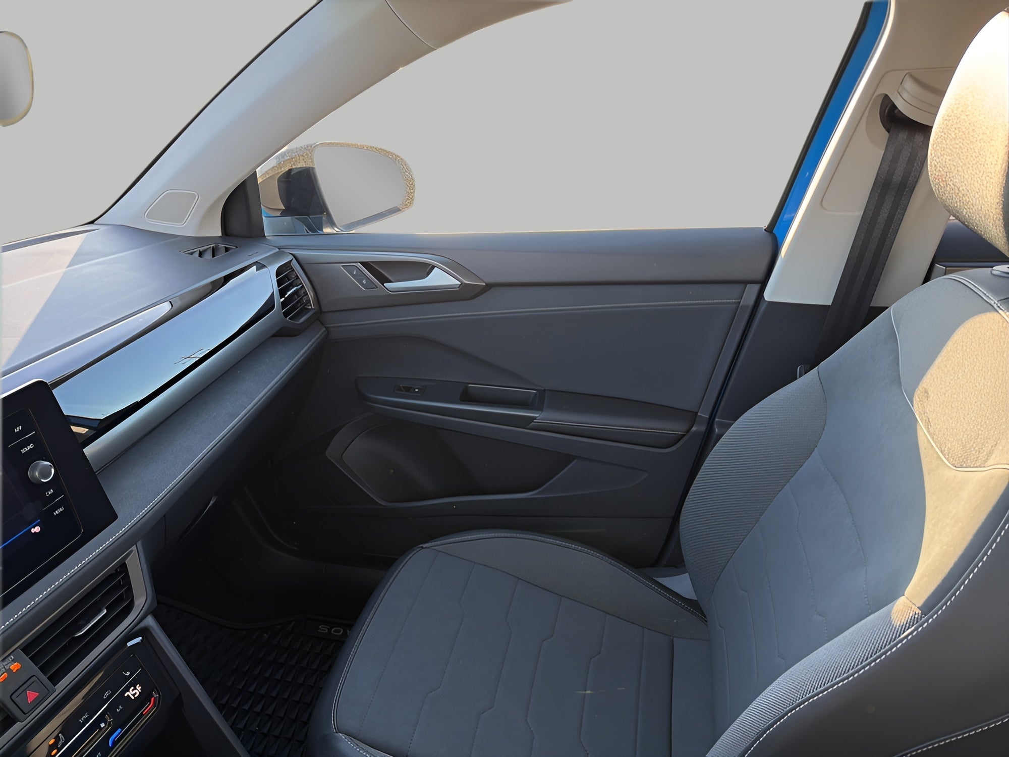 2025 Volkswagen Taos SE Black 4MOTION