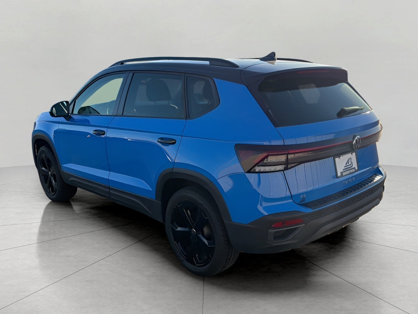 2025 Volkswagen Taos SE Black 4MOTION