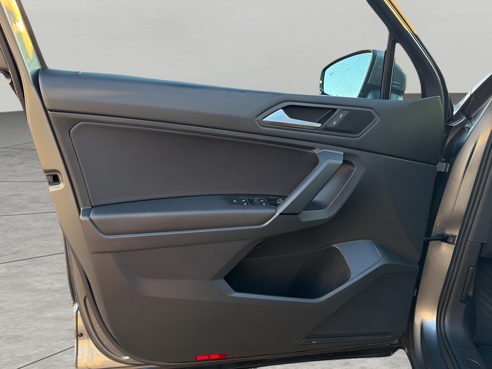 2019 Volkswagen Tiguan 2.0T SE FWD