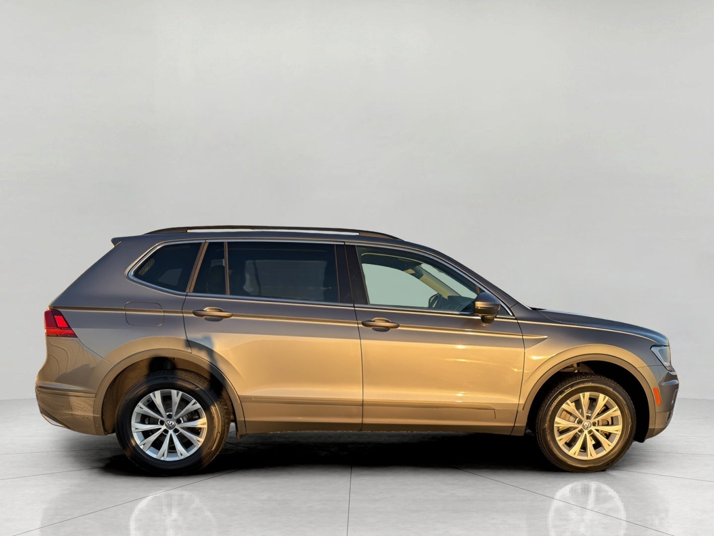 2019 Volkswagen Tiguan 2.0T SE FWD