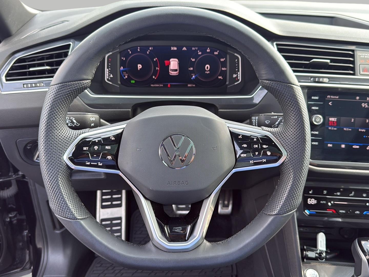 2024 Volkswagen Tiguan 2.0T SEL R-Line 4MOTION