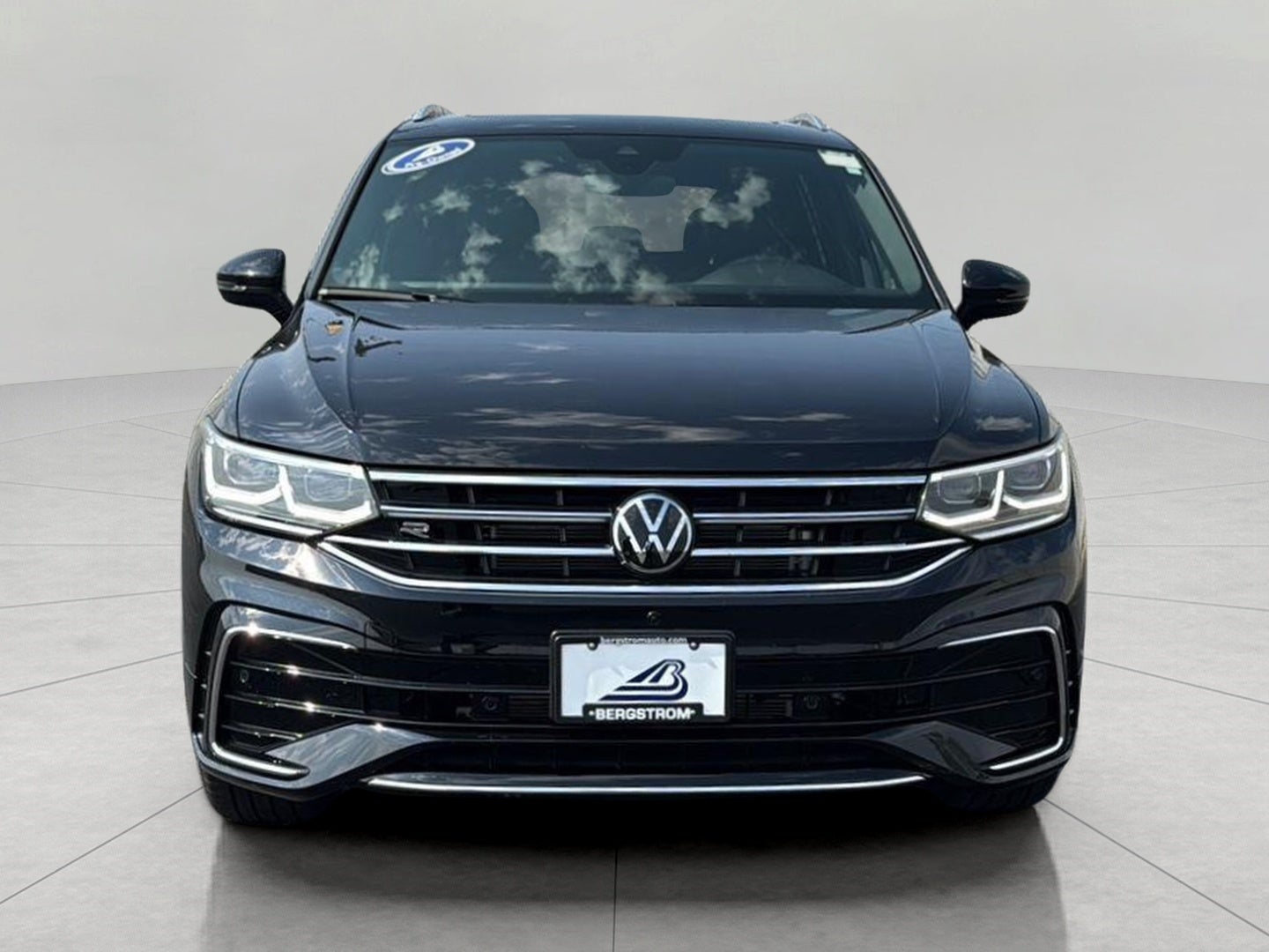2024 Volkswagen Tiguan 2.0T SEL R-Line 4MOTION