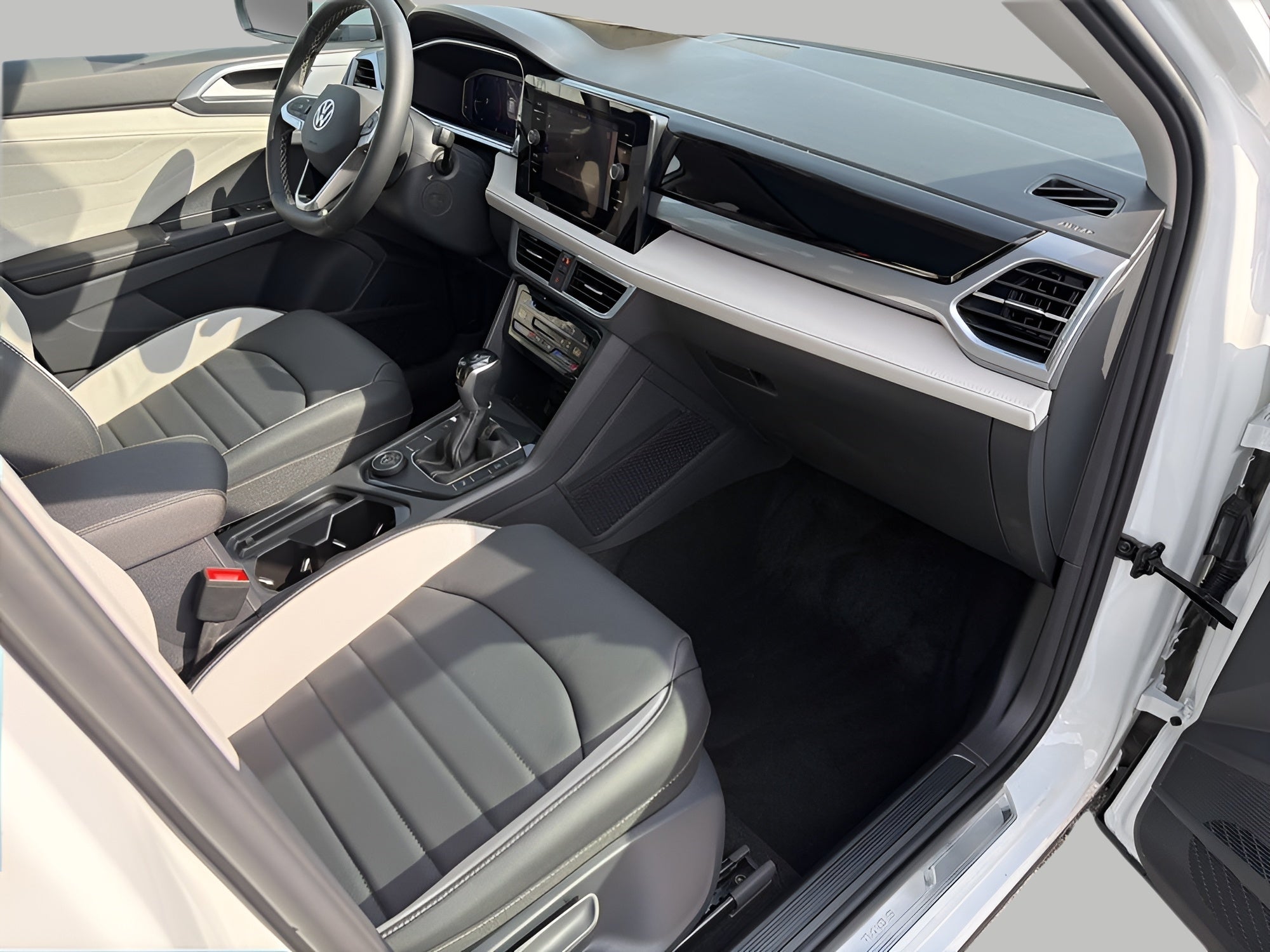 2026 Volkswagen Taos SEL 4MOTION