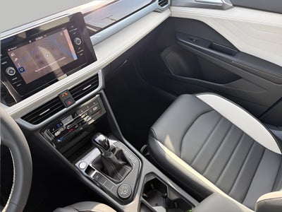 2026 Volkswagen Taos SEL 4MOTION