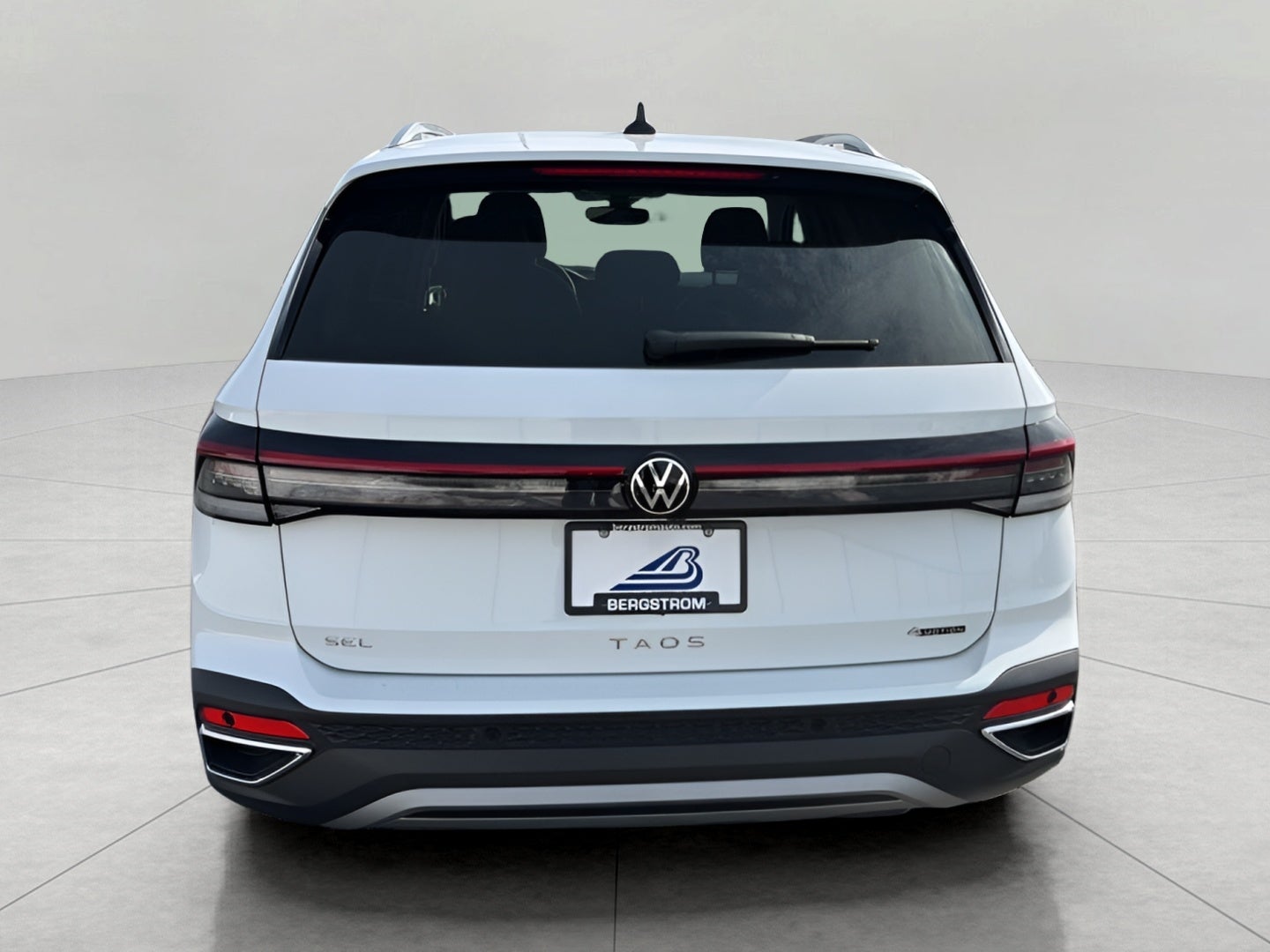 2026 Volkswagen Taos SEL 4MOTION