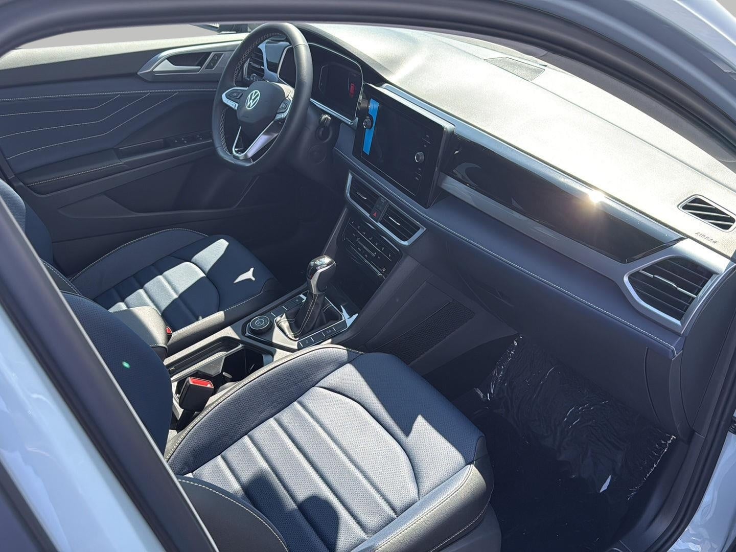 2026 Volkswagen Taos SEL 4MOTION