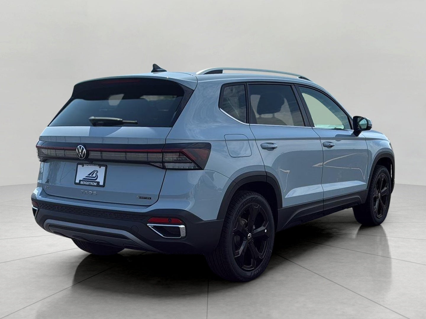 2026 Volkswagen Taos SEL 4MOTION