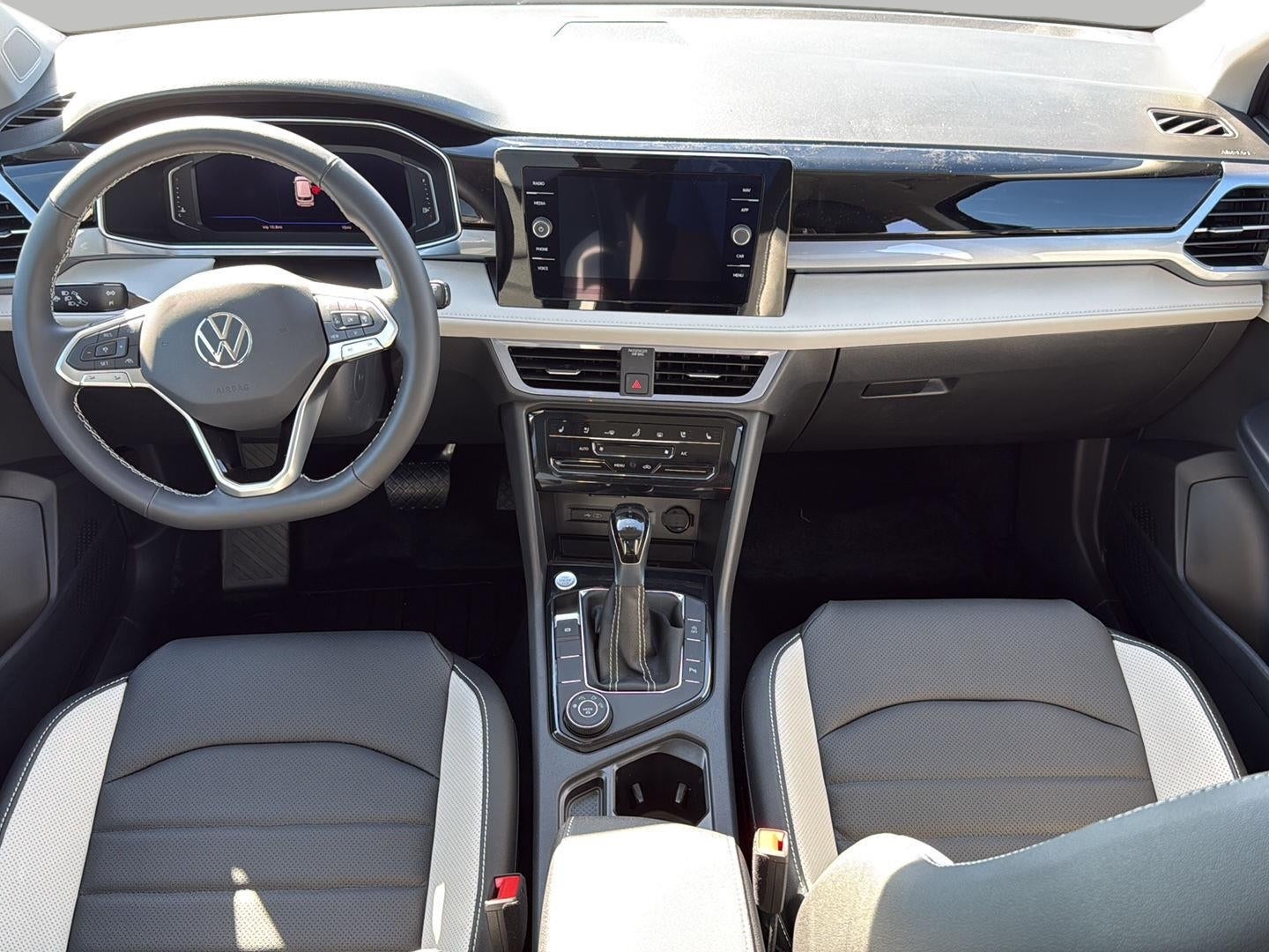 2027 Volkswagen Taos SEL 4MOTION