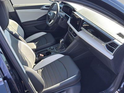 2027 Volkswagen Taos SEL 4MOTION