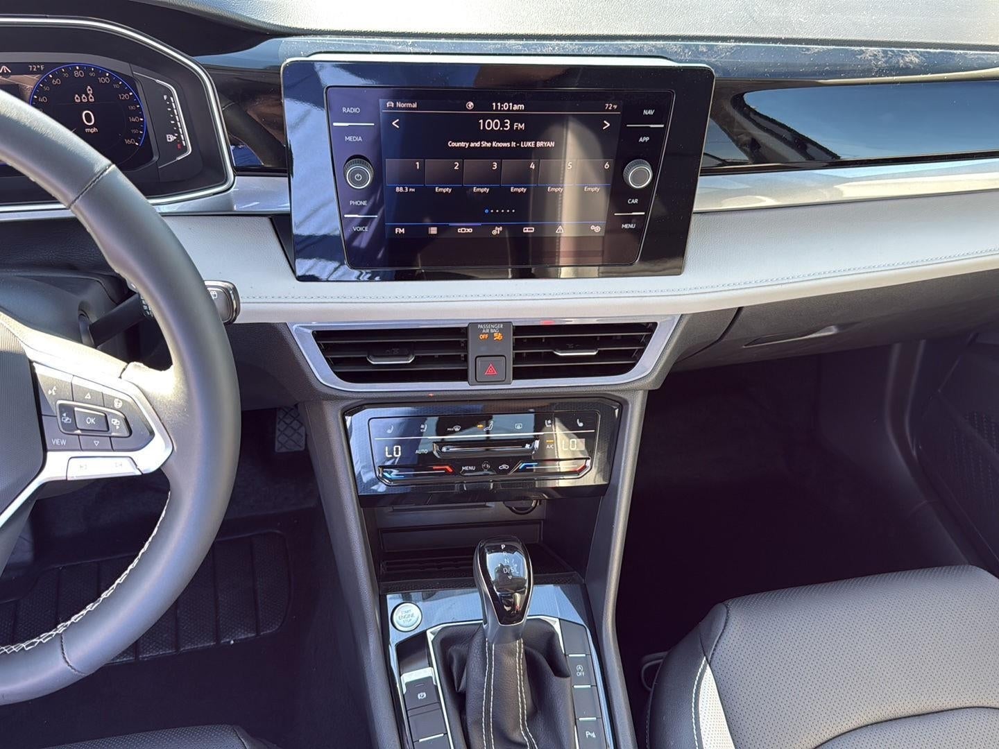 2027 Volkswagen Taos SEL 4MOTION