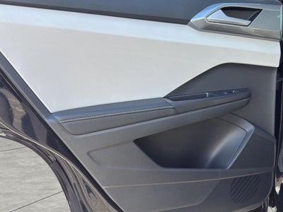 2027 Volkswagen Taos SEL 4MOTION