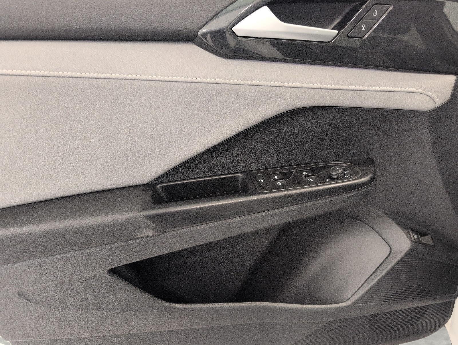2023 Volkswagen Taos SEL 4MOTION