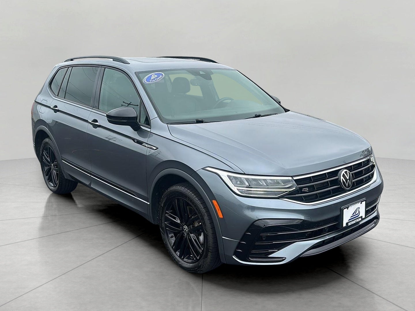 2022 Volkswagen Tiguan 2.0T SE R-Line Black 4MOTION