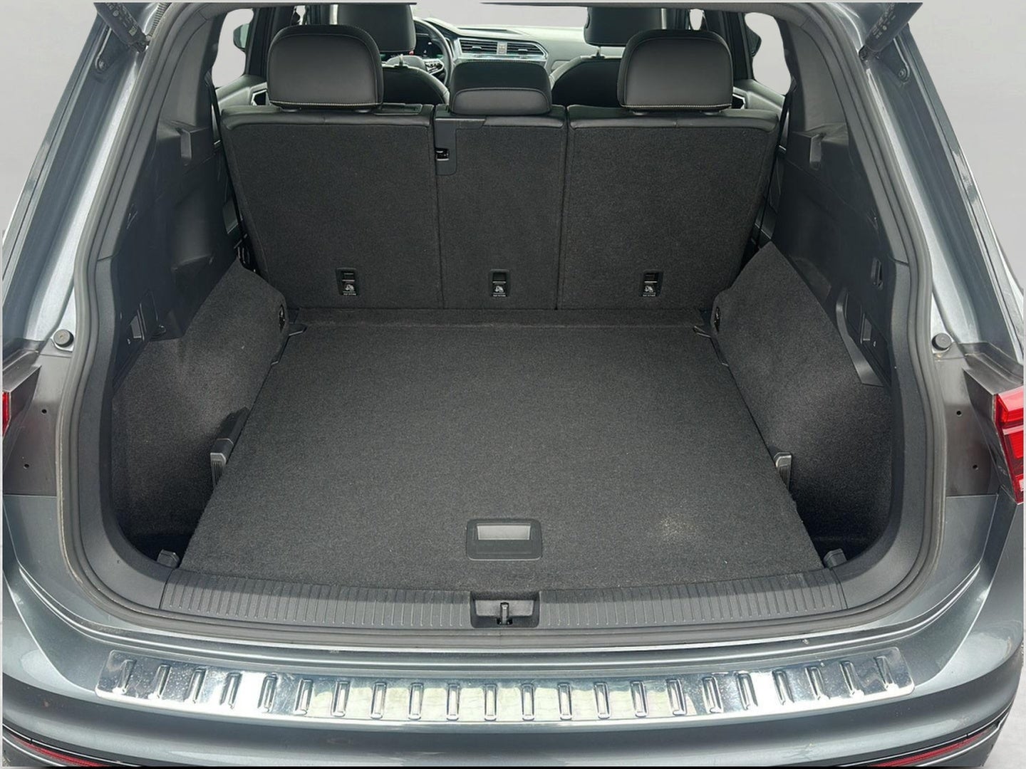 2022 Volkswagen Tiguan 2.0T SE R-Line Black 4MOTION