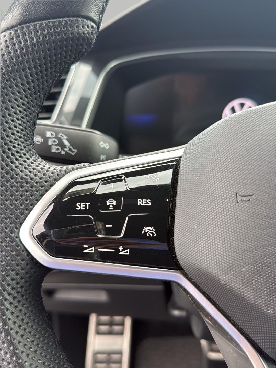 2024 Volkswagen Tiguan 2.0T SE R-Line Black 4MOTION