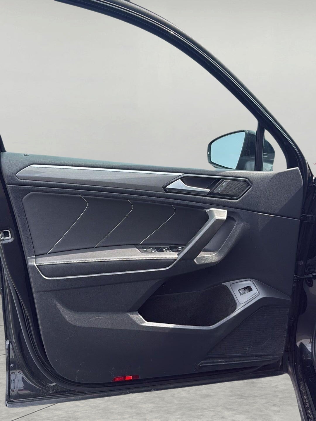 2024 Volkswagen Tiguan 2.0T SE R-Line Black 4MOTION