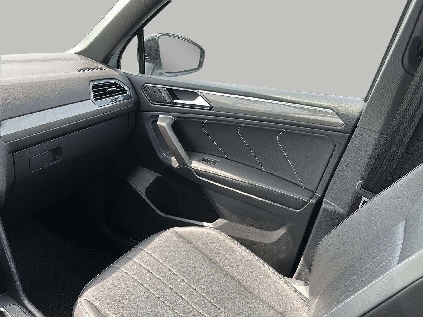 2023 Volkswagen Tiguan 2.0T SE R-Line Black 4MOTION