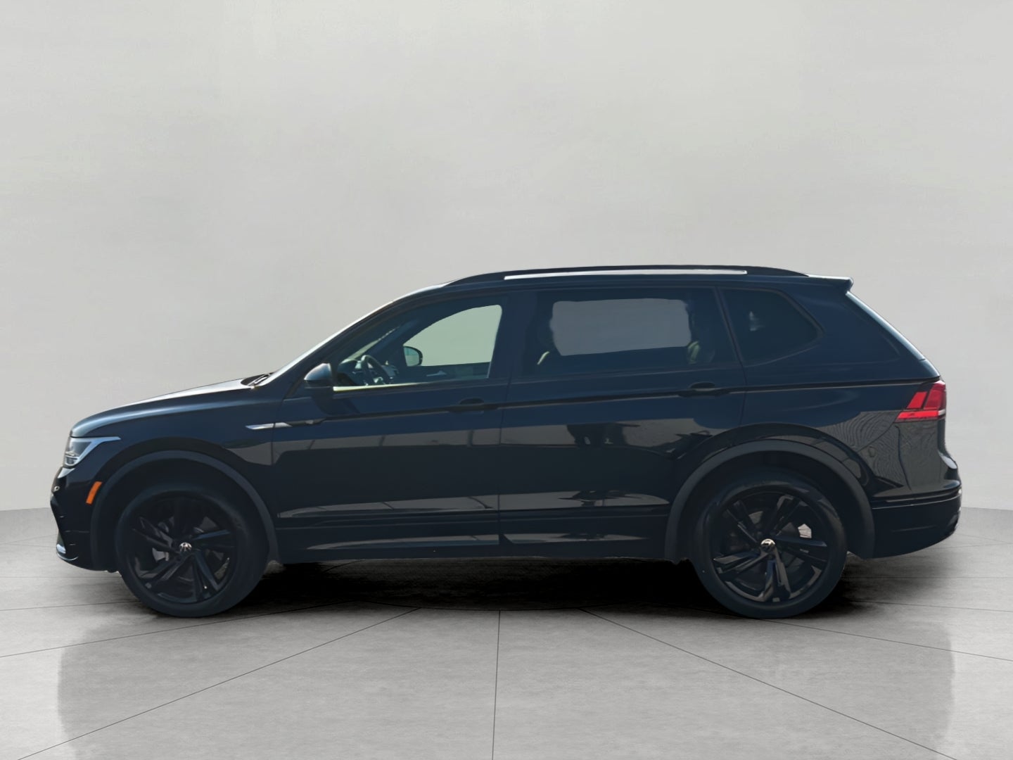 2024 Volkswagen Tiguan 2.0T SE R-Line Black 4MOTION