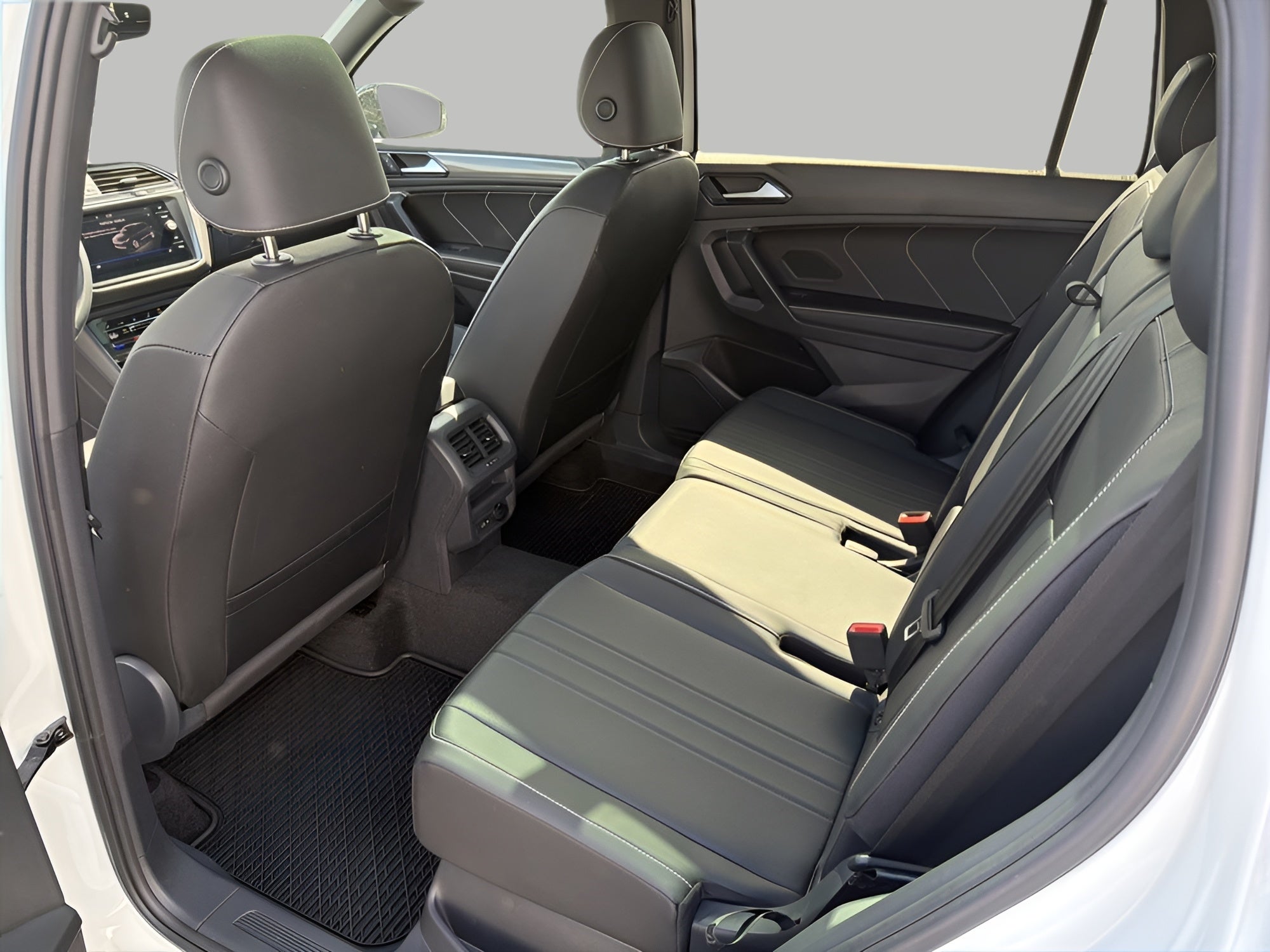 2023 Volkswagen Tiguan 2.0T SE R-Line Black 4MOTION