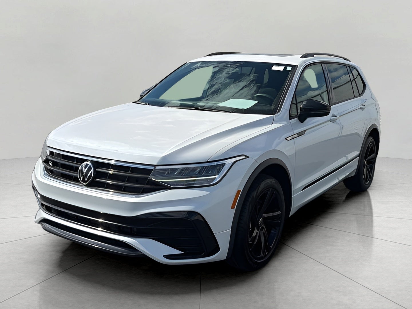 2023 Volkswagen Tiguan 2.0T SE R-Line Black 4MOTION