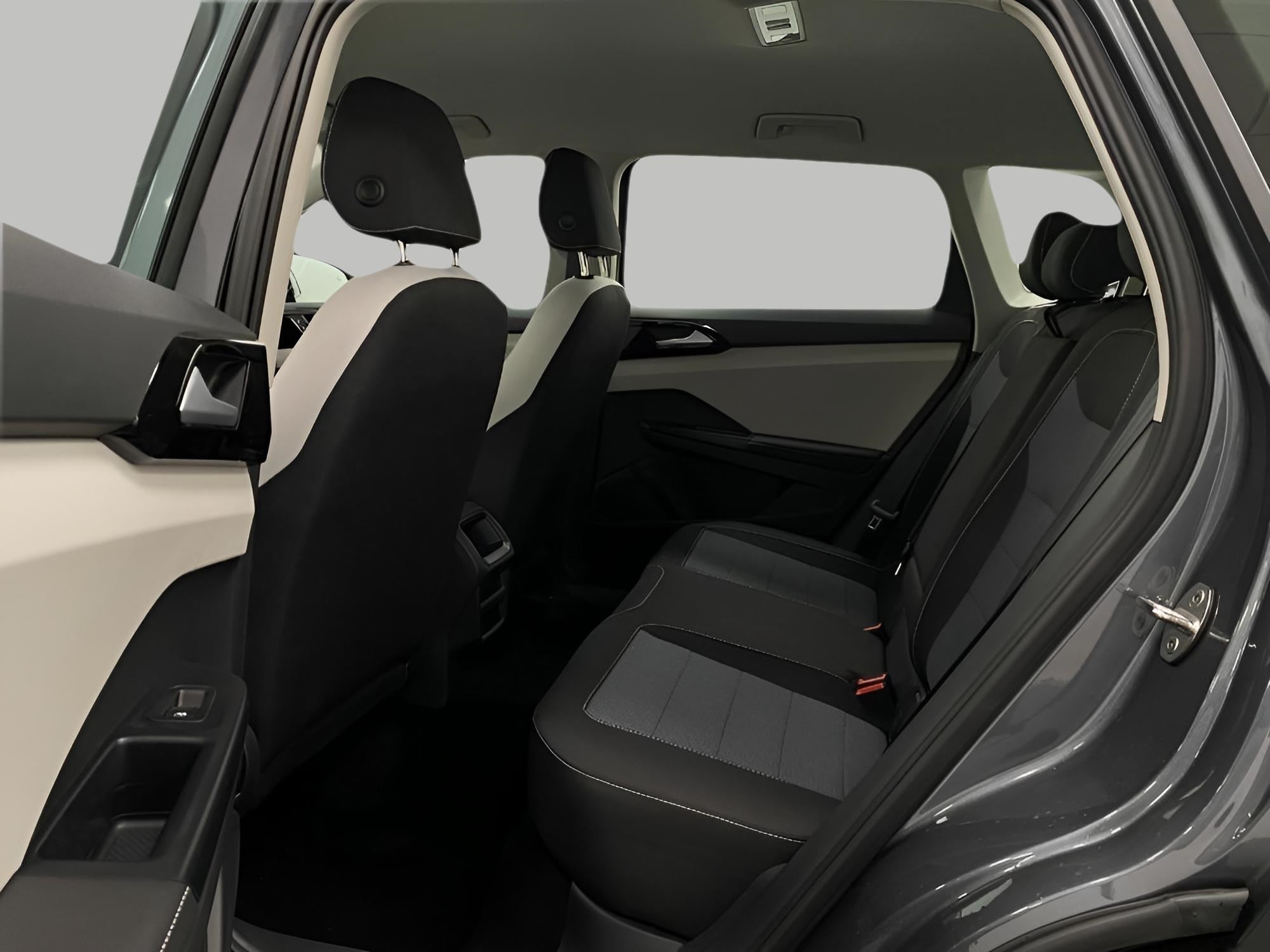 2026 Volkswagen Taos S 4MOTION