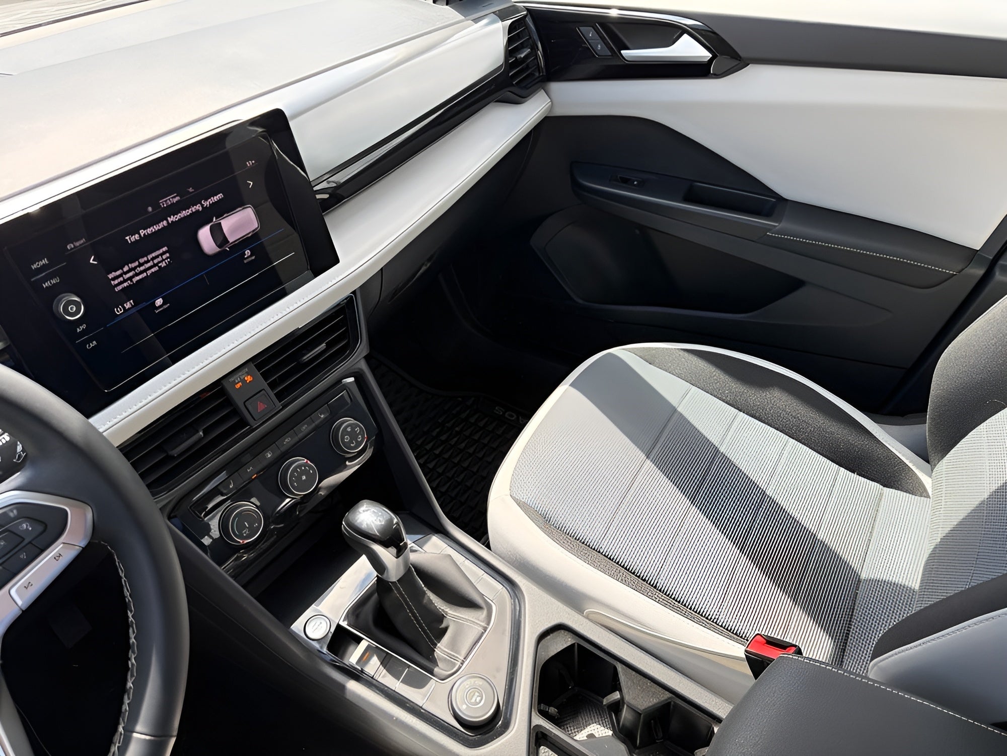 2025 Volkswagen Taos S 4MOTION