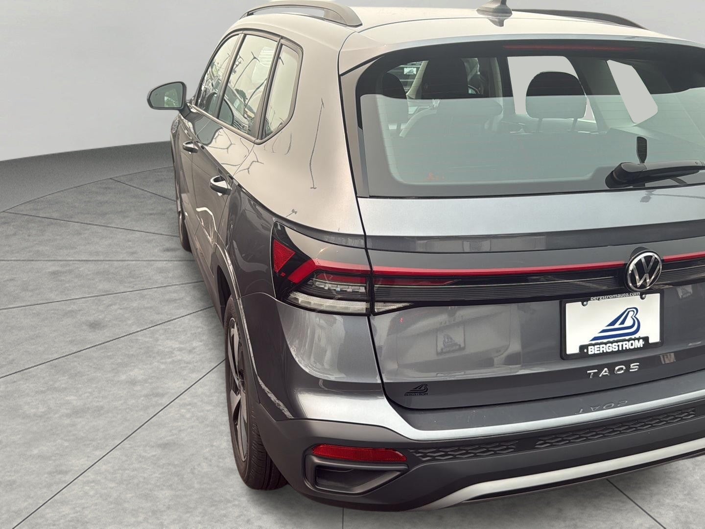 2025 Volkswagen Taos S 4MOTION
