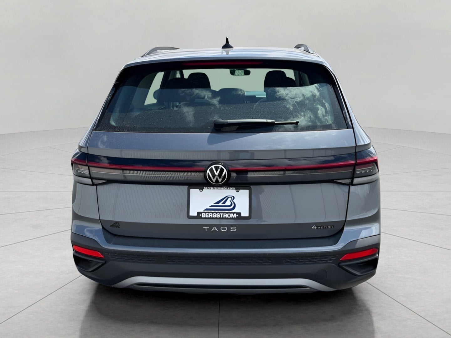 2025 Volkswagen Taos S 4MOTION