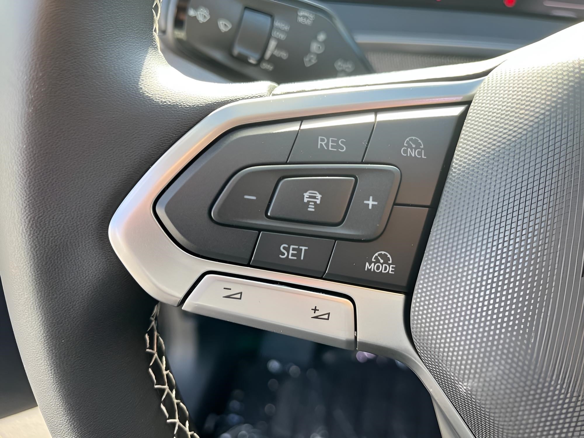 2025 Volkswagen Tiguan 2.0T S 4MOTION